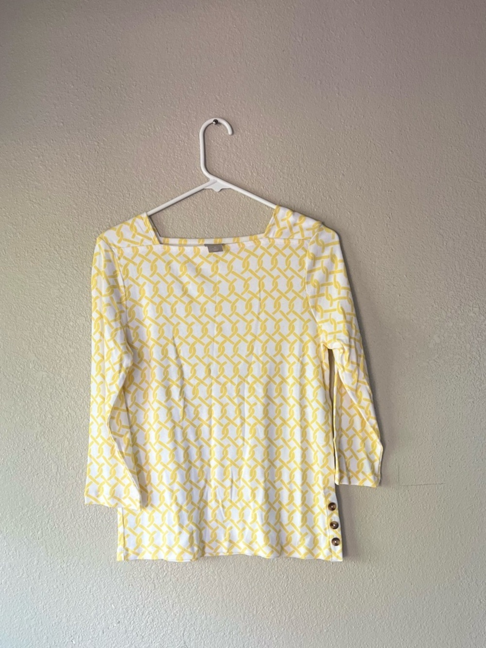 Chico's Yellow & White Geometric Boatneck Top with Side Button Detail